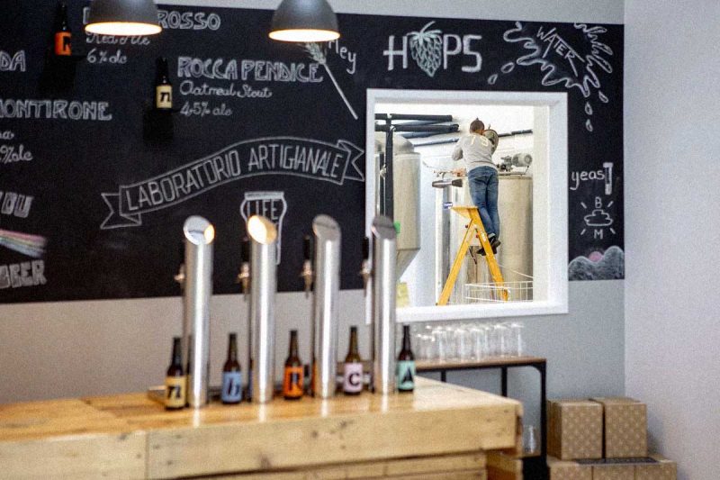 fermentazione birra dry hop nel fermentatore